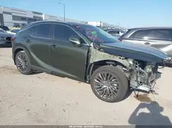 2T2BBMCA5RC040698 2024 LEXUS RX