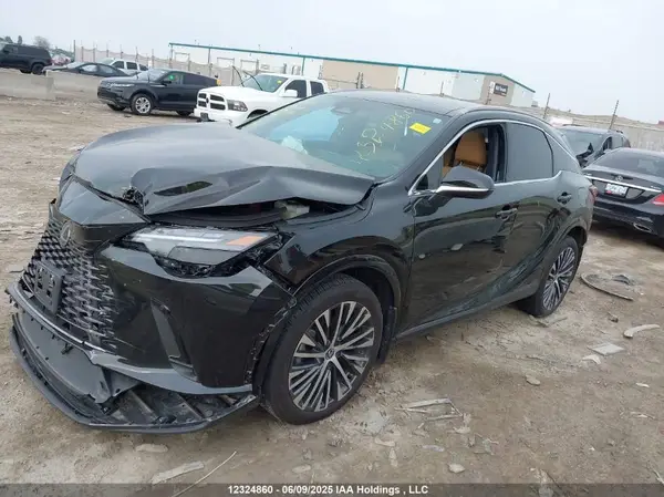 2T2BBMCA5RC047649 2024 LEXUS RX - Image 2