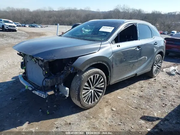 2T2BBMCA5RC049966 2024 LEXUS RX - Image 2
