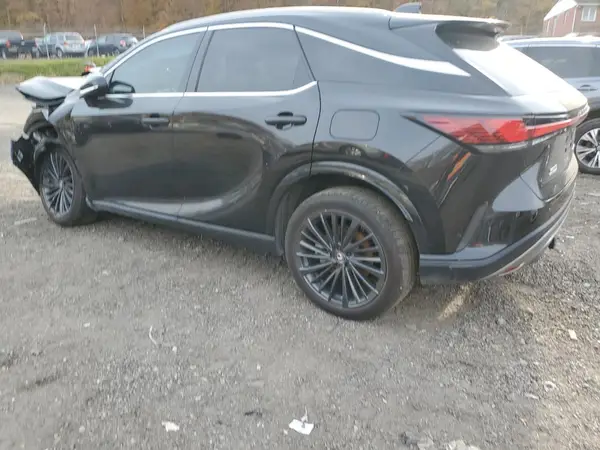 2T2BBMCA5SC066899 2025 LEXUS RX - Image 2