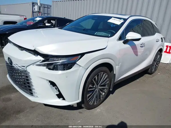2T2BBMCA5SC068345 2025 LEXUS RX - Image 2