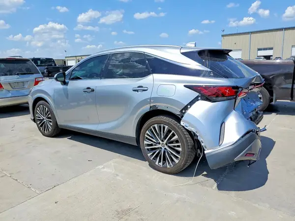 2T2BBMCA5SC072511 2025 LEXUS RX - Image 2