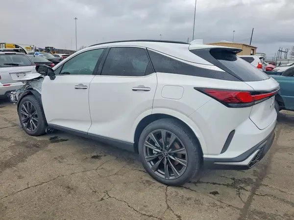 2T2BBMCA5SC092046 2025 LEXUS RX - Image 2