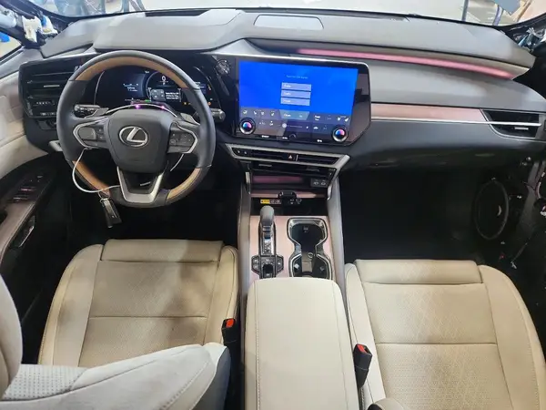 2T2BBMCA5SC097263 2025 LEXUS RX - Image 8