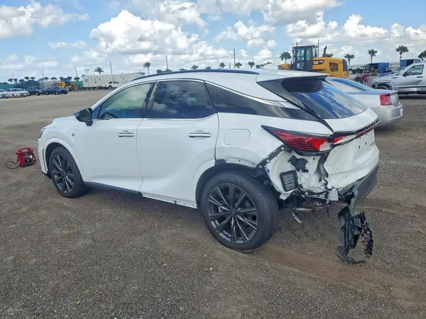 2T2BBMCA5SC102588 2025 LEXUS RX - Image 2