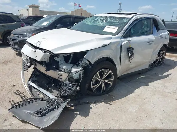 2T2BBMCA5TC106853 2026 LEXUS RX - Image 2
