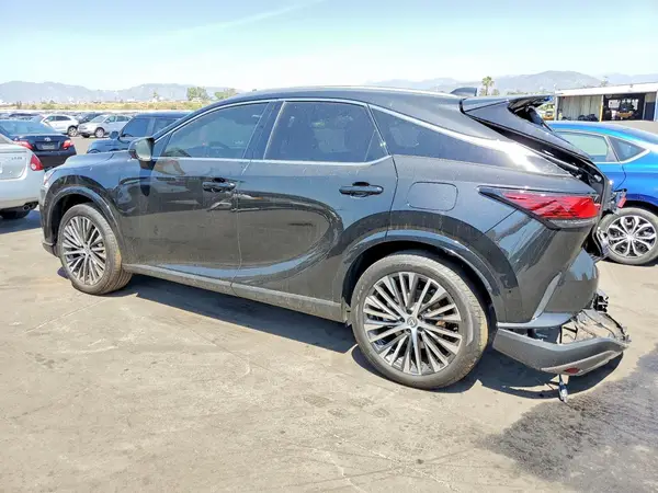 2T2BBMCA5TC118243 2026 LEXUS RX - Image 2