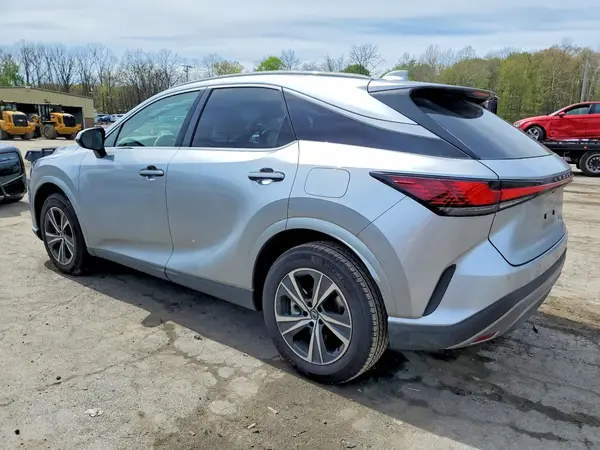 2T2BBMCA5TC120851 2026 LEXUS RX - Image 2