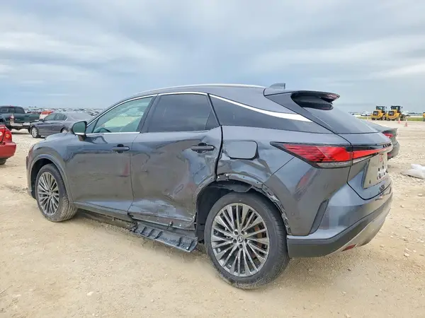 2T2BBMCA5TC125256 2026 LEXUS RX - Image 2