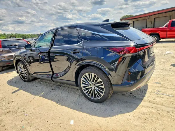 2T2BBMCA5TC134636 2026 LEXUS RX - Image 2