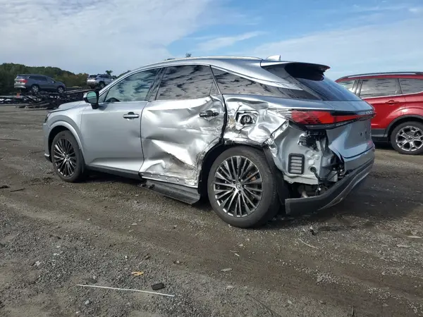 2T2BBMCA6PC003270 2023 LEXUS RX - Image 2