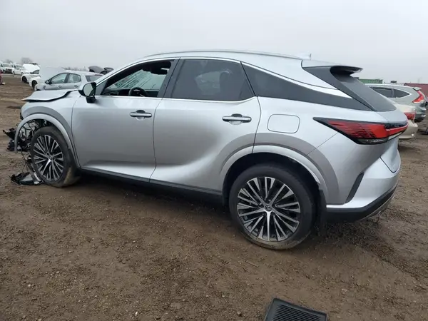 2T2BBMCA6PC004726 2023 LEXUS RX - Image 2
