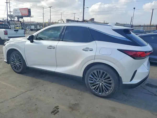 2T2BBMCA6PC011496 2023 LEXUS RX - Image 2