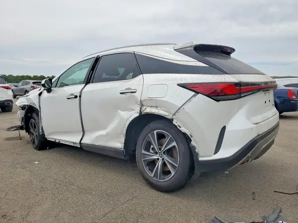 2T2BBMCA6RC046090 2024 LEXUS RX - Image 2