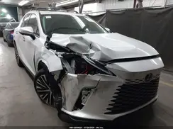 2T2BBMCA6RC047885 2024 LEXUS RX