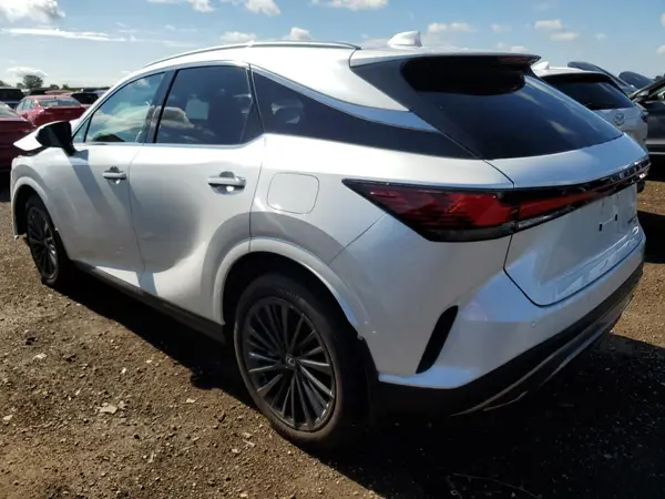 2T2BBMCA6SC082660 2025 LEXUS RX - Image 2