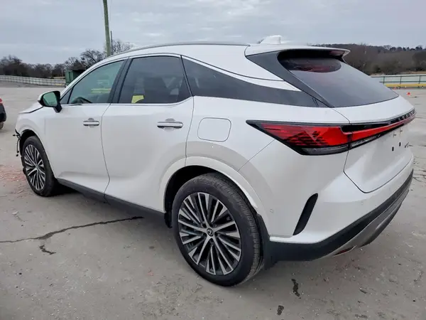 2T2BBMCA6SC084800 2025 LEXUS RX - Image 2