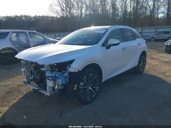 2T2BBMCA6SC100087 2025 LEXUS RX - Image 2