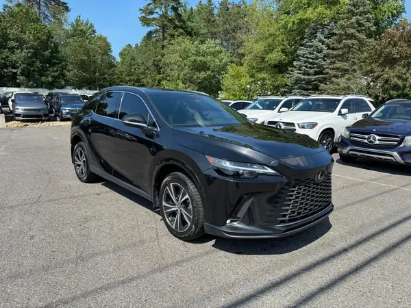 2T2BBMCA7PC002273 2023 LEXUS RX - Image 2