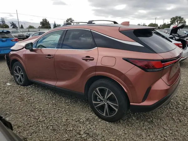 2T2BBMCA7PC004556 2023 LEXUS RX - Image 2