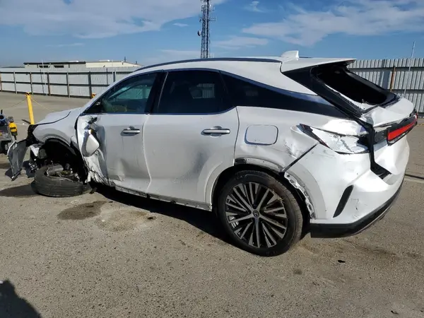2T2BBMCA7PC016805 2023 LEXUS RX - Image 2