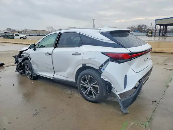 2T2BBMCA7RC027015 2024 LEXUS RX - Image 2