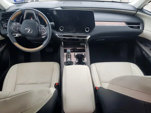 2T2BBMCA7RC027015 2024 LEXUS RX - Image 8