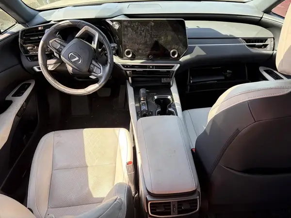 2T2BBMCA7RC034854 2024 LEXUS RX - Image 8