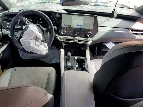 2T2BBMCA7SC074003 2025 LEXUS RX - Image 8