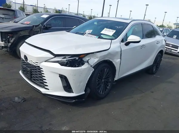 2T2BBMCA7SC074177 2025 LEXUS RX - Image 2