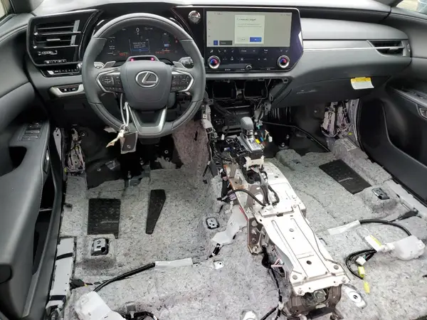 2T2BBMCA7SC077466 2025 LEXUS RX - Image 8
