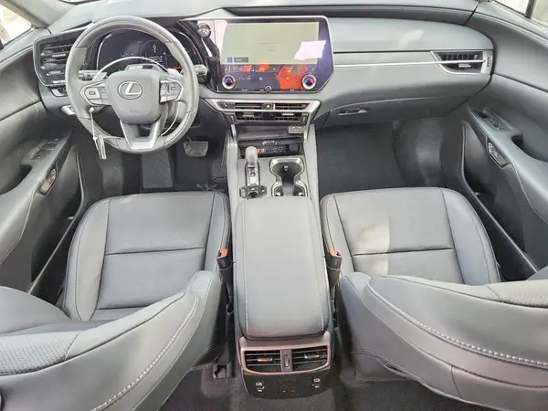 2T2BBMCA7SC084529 2025 LEXUS RX - Image 8