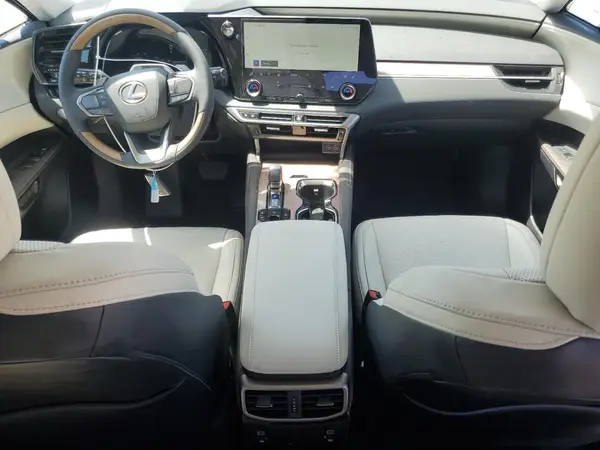 2T2BBMCA7SC085065 2025 LEXUS RX - Image 8