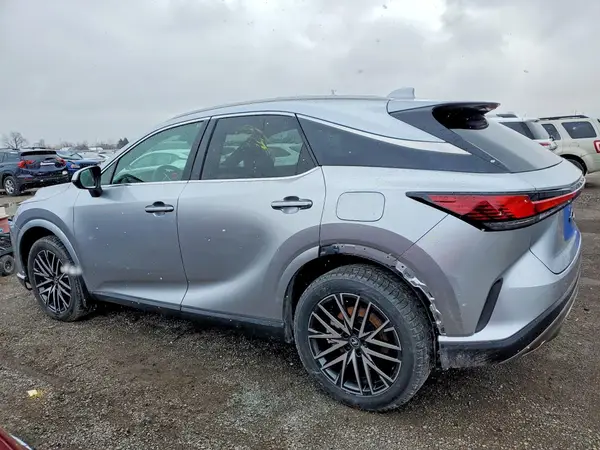 2T2BBMCA7SC086622 2025 LEXUS RX - Image 2