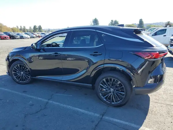 2T2BBMCA7SC101684 2025 LEXUS RX - Image 2