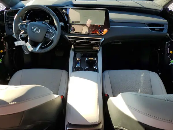 2T2BBMCA7TC106207 2026 LEXUS RX - Image 8