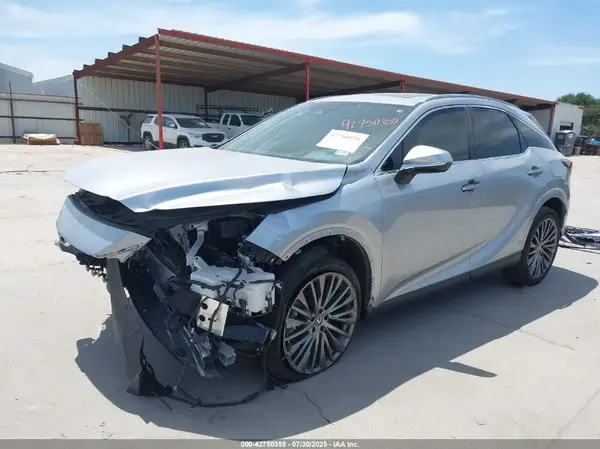 2T2BBMCA8PC004369 2023 LEXUS RX - Image 2
