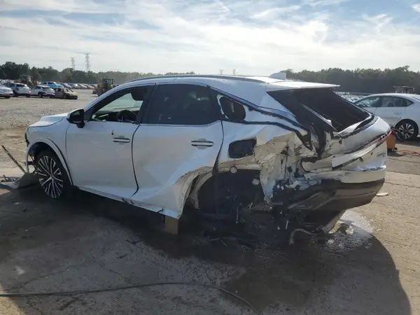 2T2BBMCA8PC012665 2023 LEXUS RX - Image 2