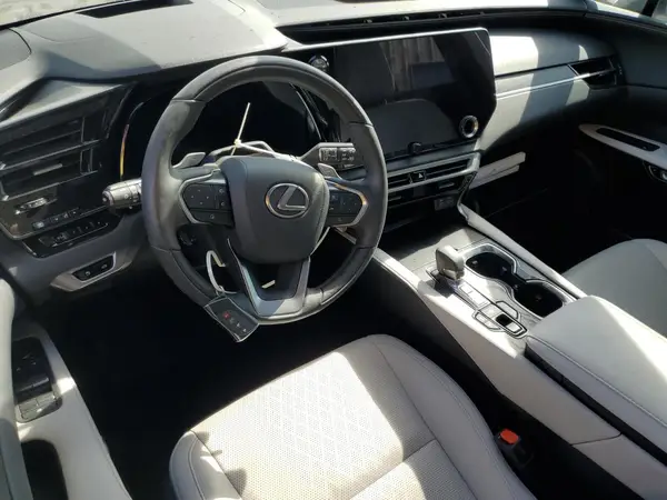 2T2BBMCA8PC012665 2023 LEXUS RX - Image 8