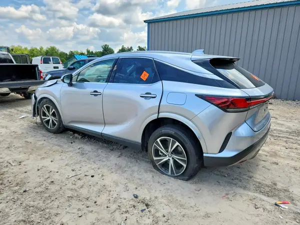 2T2BBMCA8PC019986 2023 LEXUS RX - Image 2