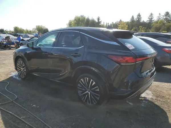 2T2BBMCA8PC021544 2023 LEXUS RX - Image 2