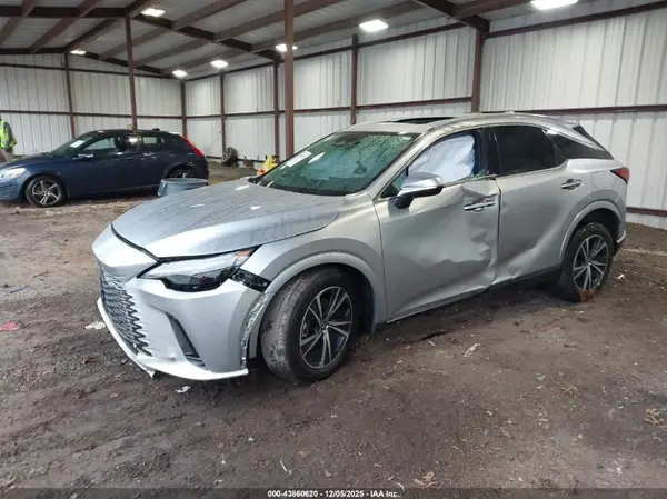 2T2BBMCA8RC027492 2024 LEXUS RX - Image 2
