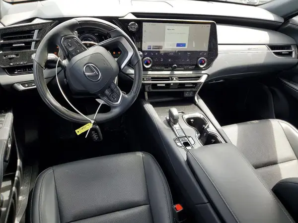 2T2BBMCA8RC031932 2024 LEXUS RX - Image 8