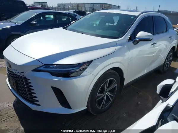 2T2BBMCA8RC033213 2024 LEXUS RX - Image 2