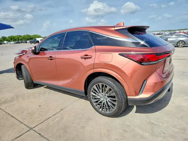2T2BBMCA8RC039481 2024 LEXUS RX - Image 2