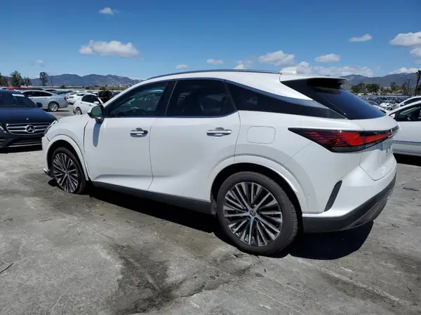 2T2BBMCA8RC057432 2024 LEXUS RX - Image 2