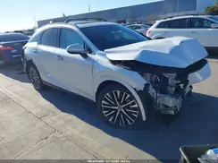 2T2BBMCA8SC070705 2025 LEXUS RX