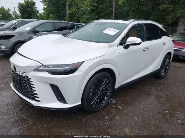 2T2BBMCA8SC074348 2025 LEXUS RX - Image 2
