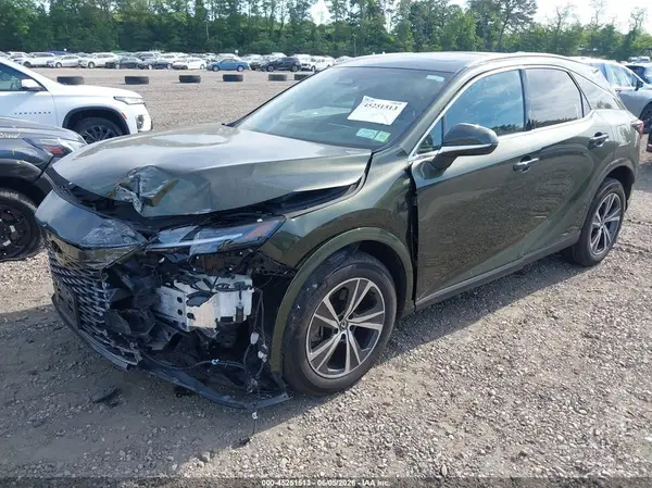 2T2BBMCA8SC075581 2025 LEXUS RX - Image 2