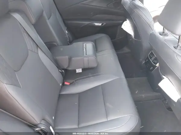 2T2BBMCA8SC075581 2025 LEXUS RX - Image 8